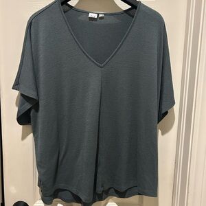 GAP Green Dolman Short Sleeve V-Neck Shirt